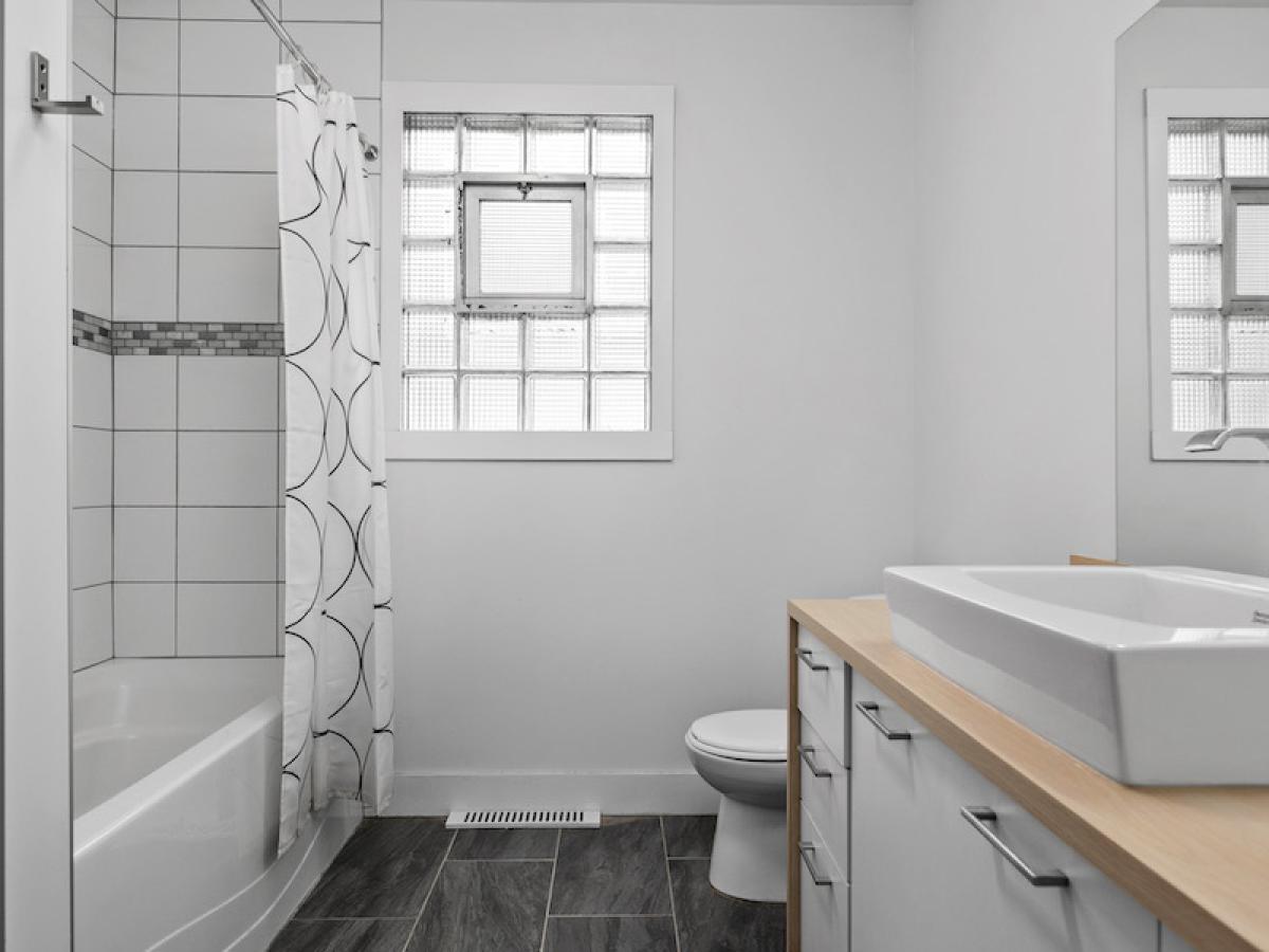 4 Piece Bath