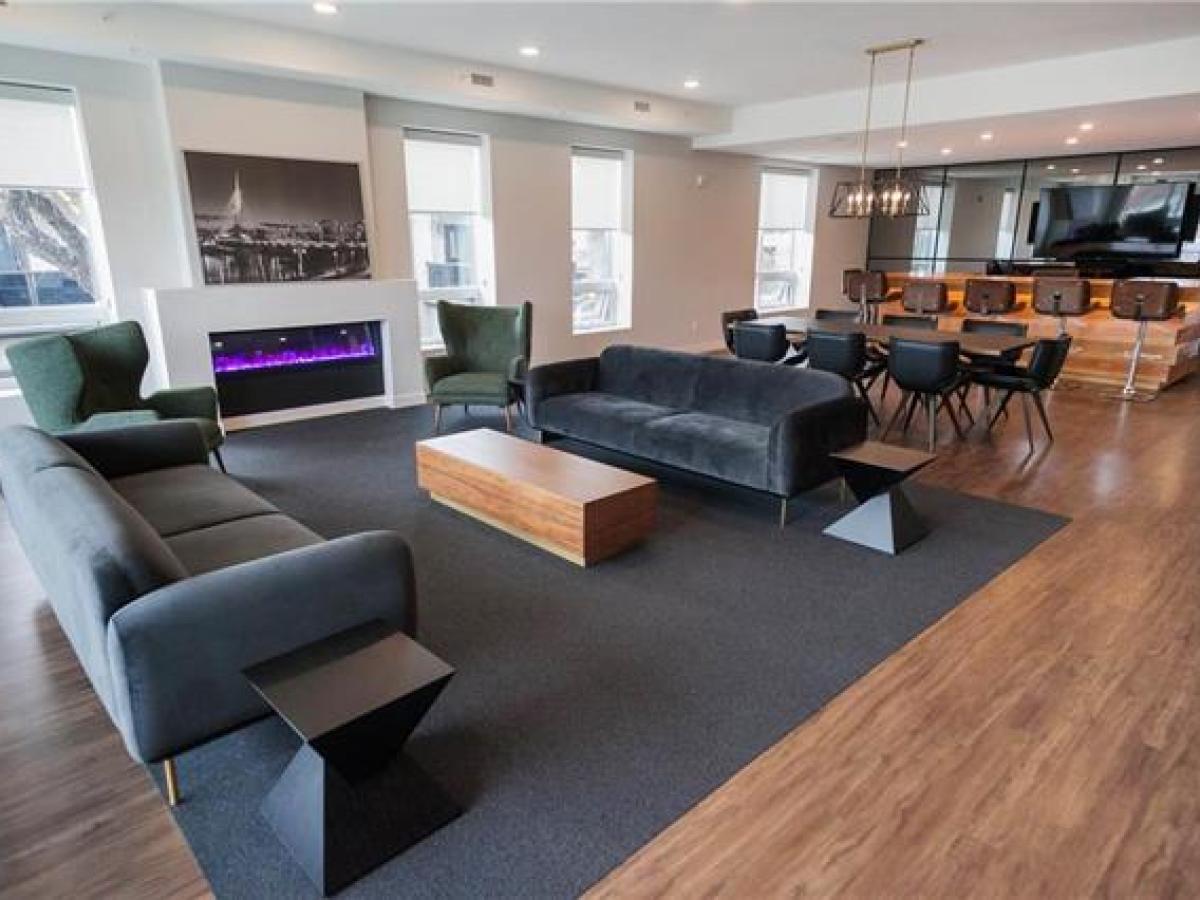Common Area Lounge Room